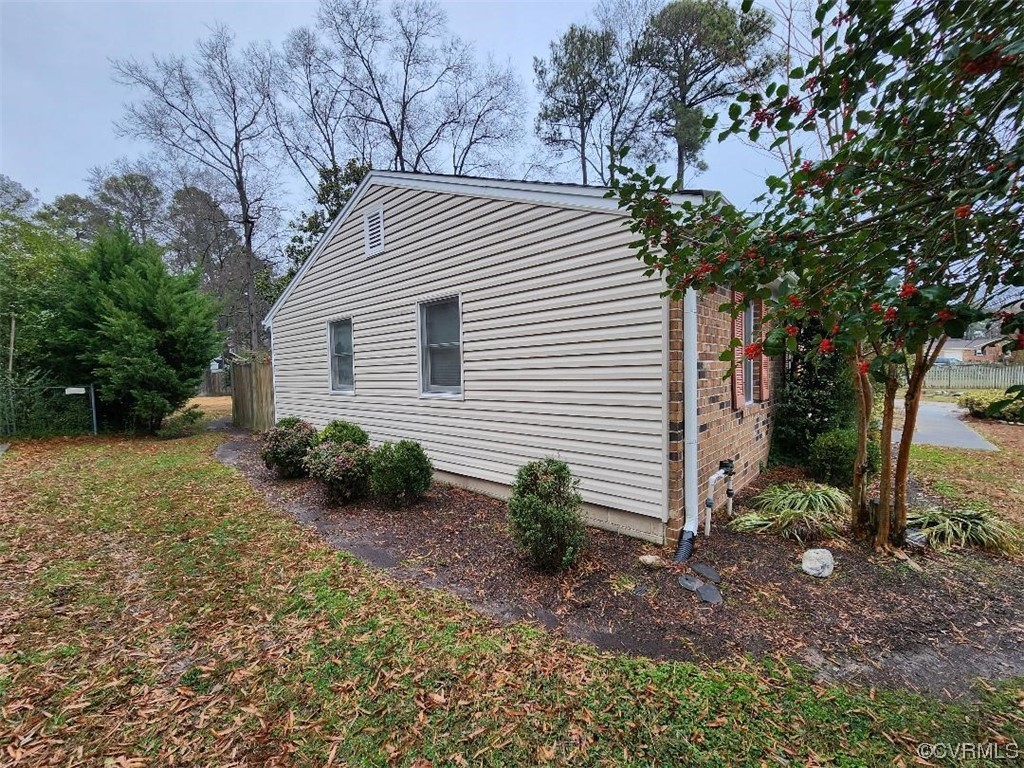 122 Salisbury Road Colonial Heights, VA 23834 - Photo 5 of 30 Gallery Image 5