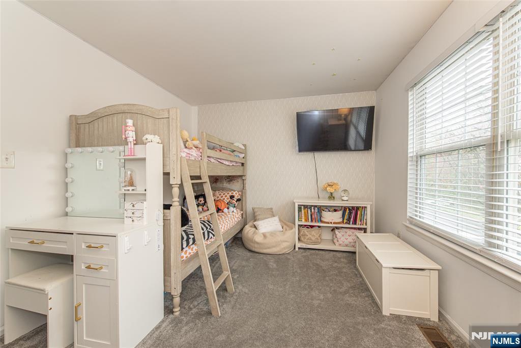 2141 Jordan Court Mahwah, NJ 07430 - Photo 13 of 20