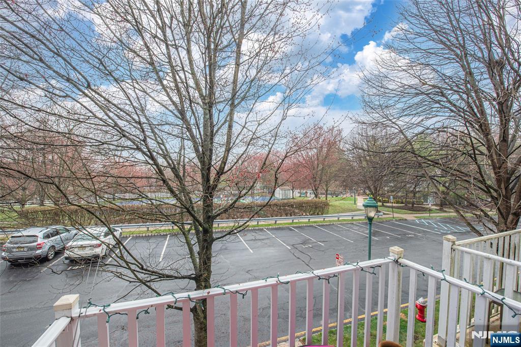 2141 Jordan Court Mahwah, NJ 07430 - Photo 5 of 20