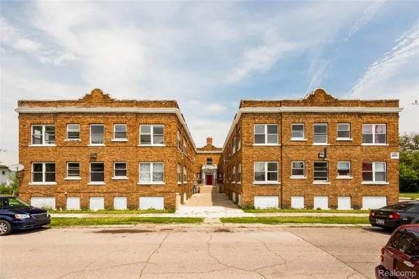 $895 | 2500 Hurlbut Street, Detroit, MI 48214
