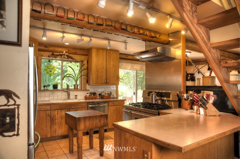 11670 Manastash Road Ellensburg, WA 98926 - Photo 2 of 25 Gallery Image 2