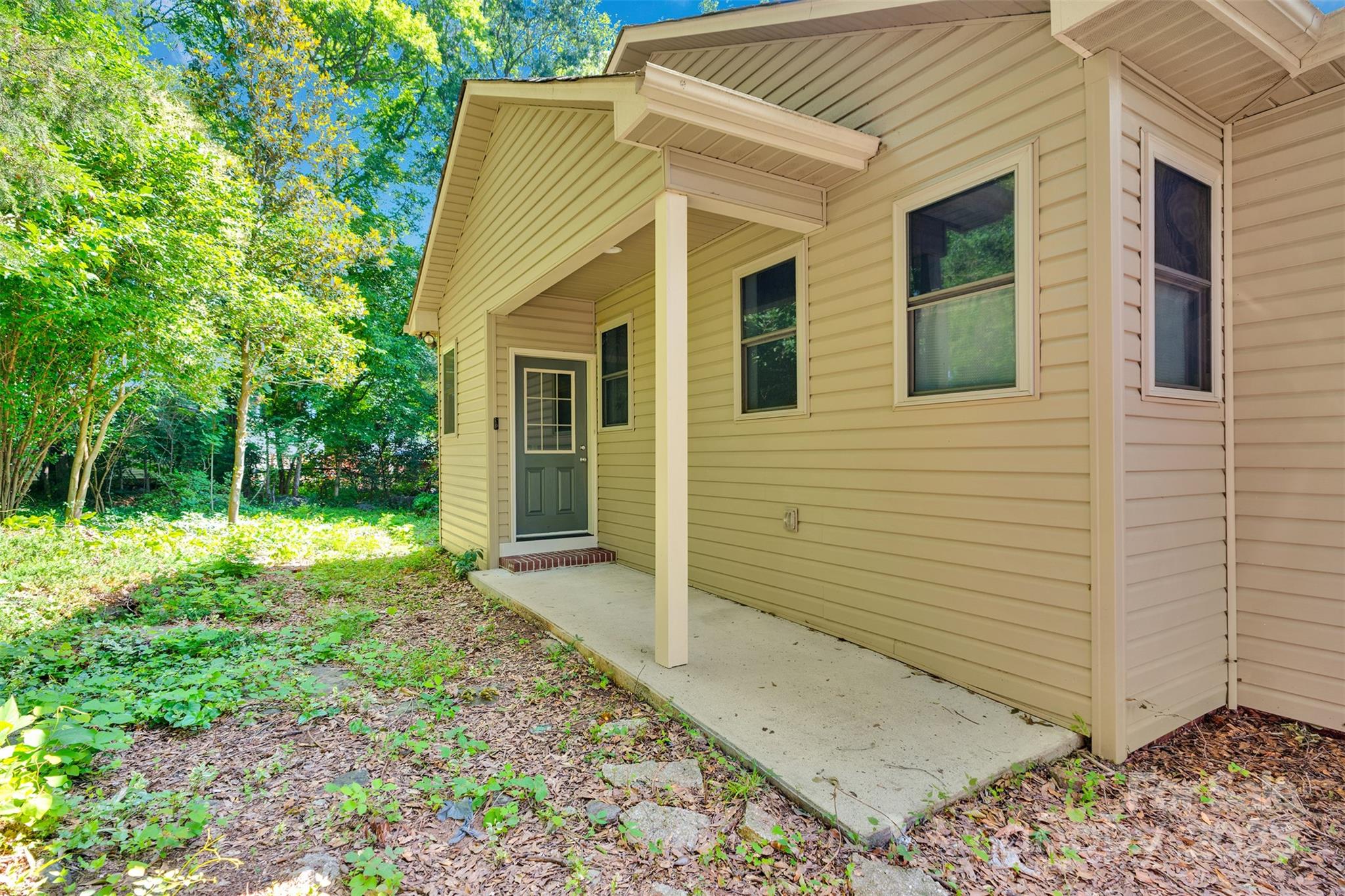 3333 Roberta Road Concord, NC 28027 - Photo 5 of 47 a view front of house with a yard