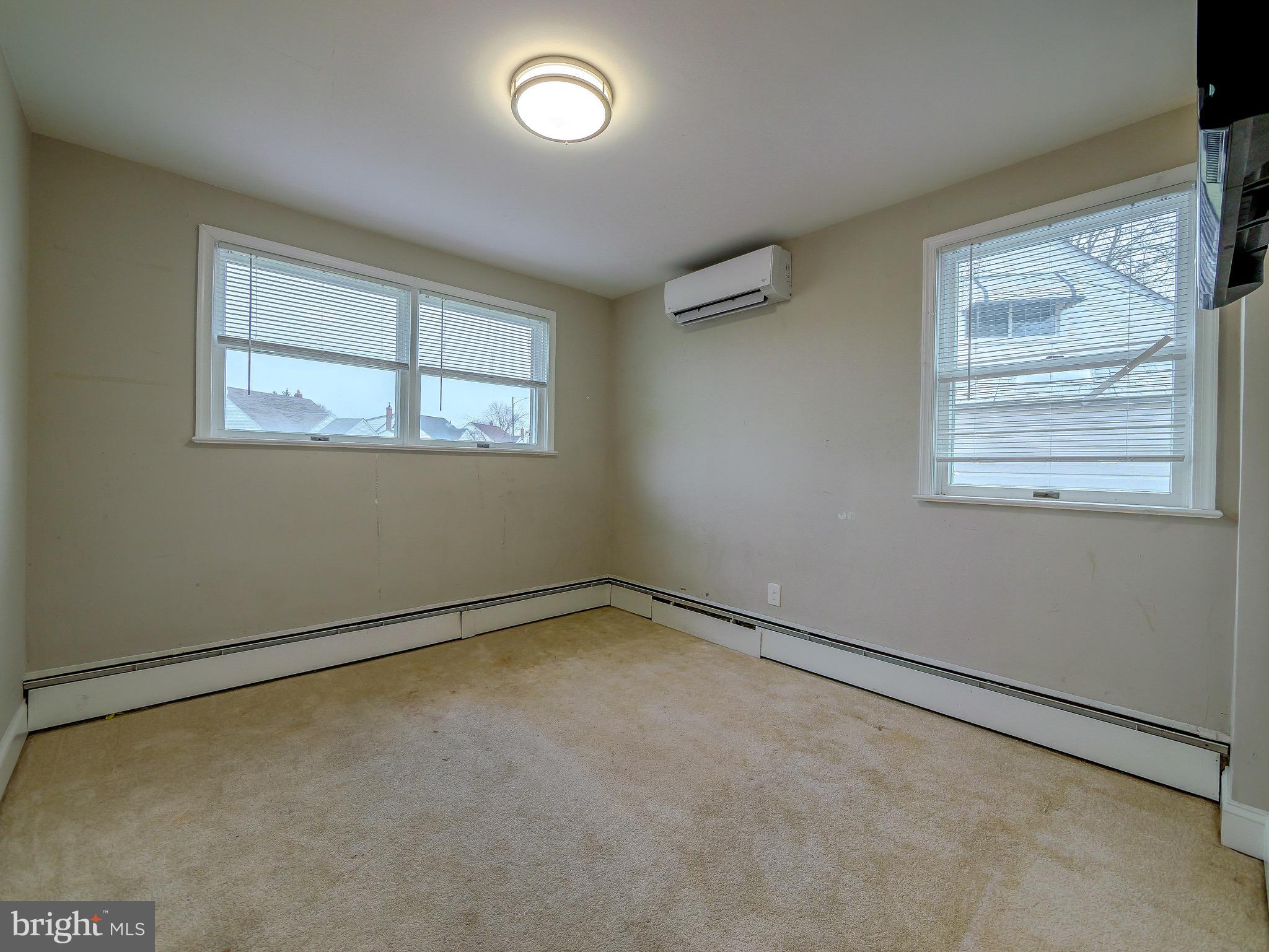 520 Lindsay Street Ridley Park, PA 19078 - Photo 27 of 53 an empty room with a window