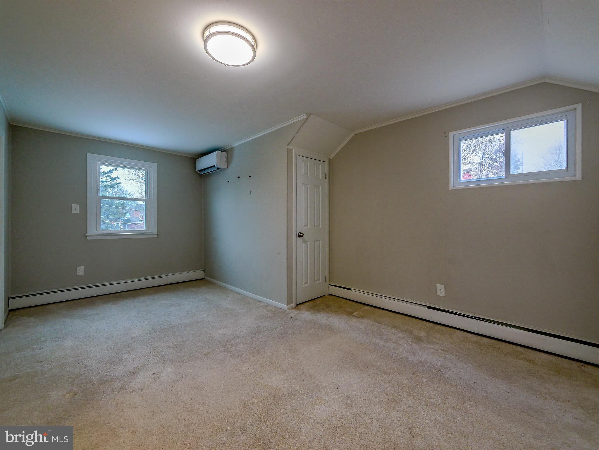 520 Lindsay Street Ridley Park, PA 19078 - Photo 29 of 53 an empty room with a window