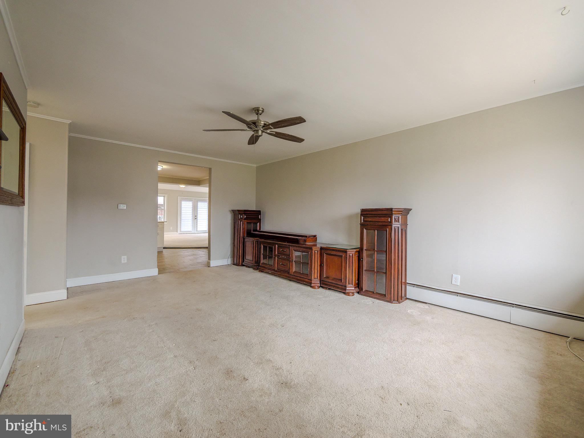 520 Lindsay Street Ridley Park, PA 19078 - Photo 4 of 53 a big room with closet and windows