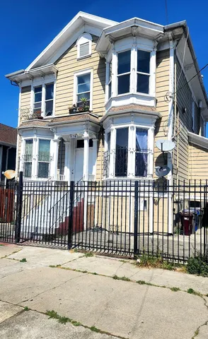 $649,000 | 874 Isabella Street, Oakland, CA 94607