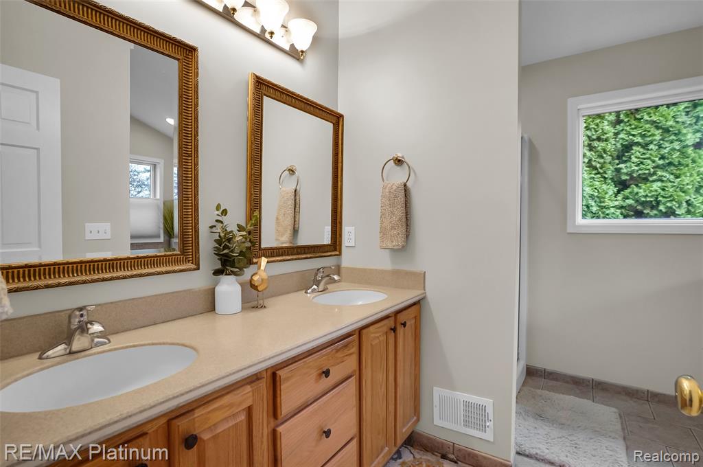 8039 Boulder Ridge Court Brighton, MI 48116 - Photo 29 of 45