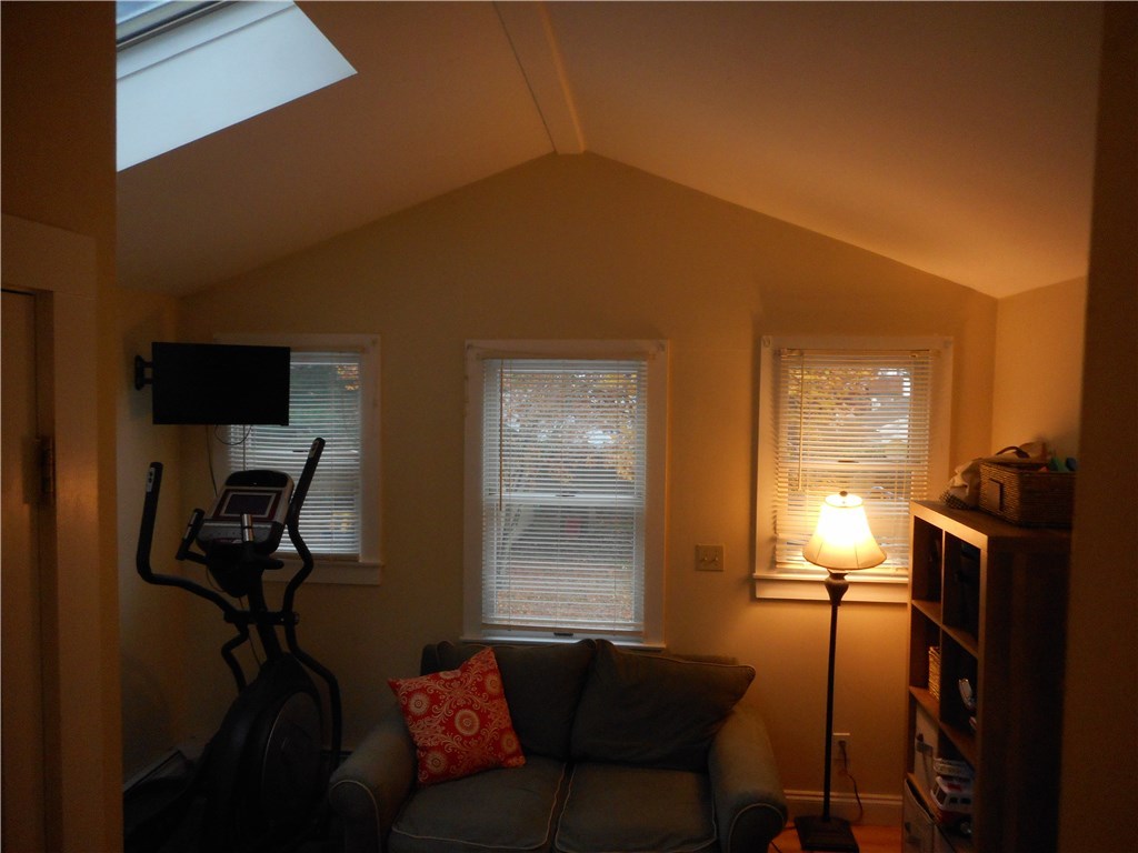 56 Admiral Kalbfus Road Newport, RI 02840 - Photo 15 of 29 Gallery Image 15