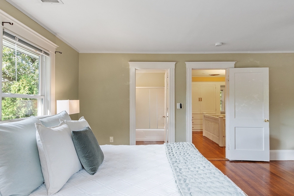 1754 Washington Street Newton, MA 02466 - Photo 26 of 39