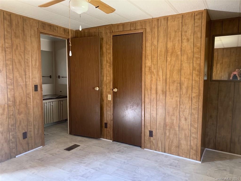 1733 Canal Road Catawba, SC 29704 - Photo 11 of 12 a view of a hallway with a elevator