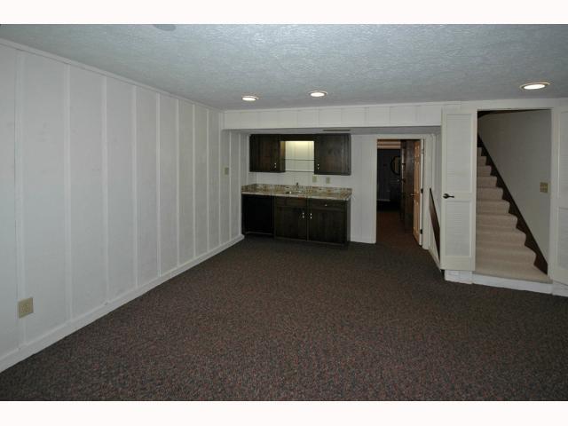 7418 Sylvan Ridge Road Indianapolis, IN 46240 - Photo 9 of 12 Gallery Image 9