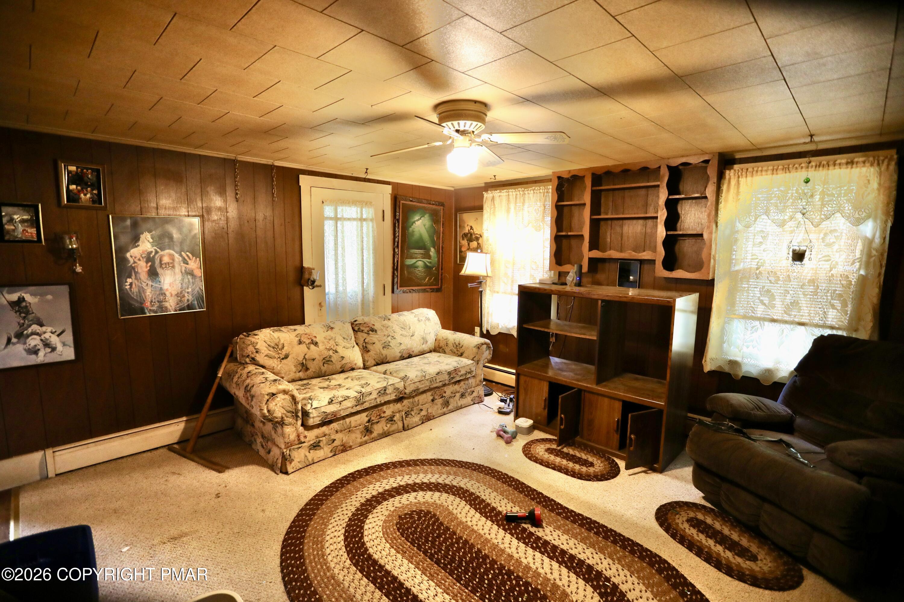 2537 Mountain Road Stroudsburg, PA 18360 - Photo 23 of 30 462A1903