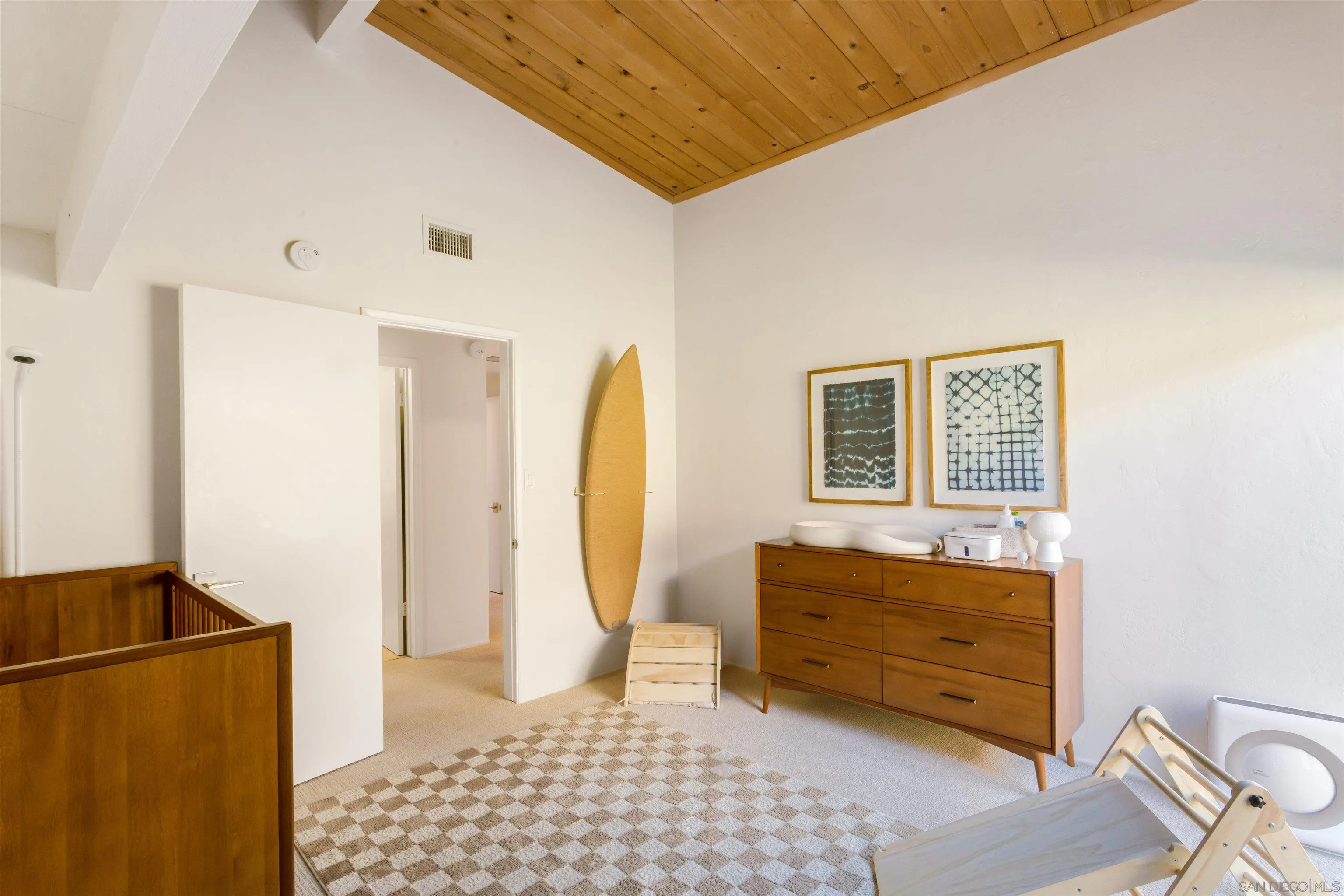 3084 Cranbrook Court La Jolla, CA 92037 - Photo 19 of 34 a view of a livingroom with furniture and a couch