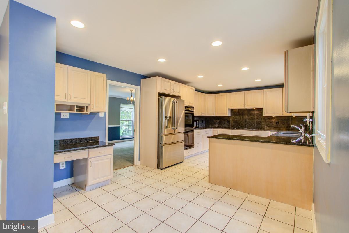 957 Pointer Ridge Drive Gaithersburg, MD 20878 - Photo 19 of 57
