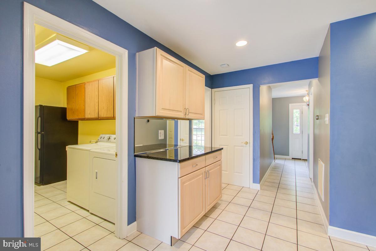 957 Pointer Ridge Drive Gaithersburg, MD 20878 - Photo 20 of 57