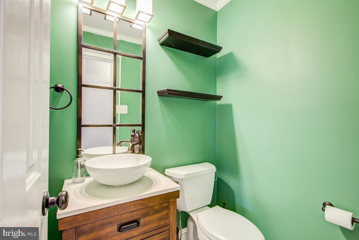 957 Pointer Ridge Drive Gaithersburg, MD 20878 - Photo 25 of 57