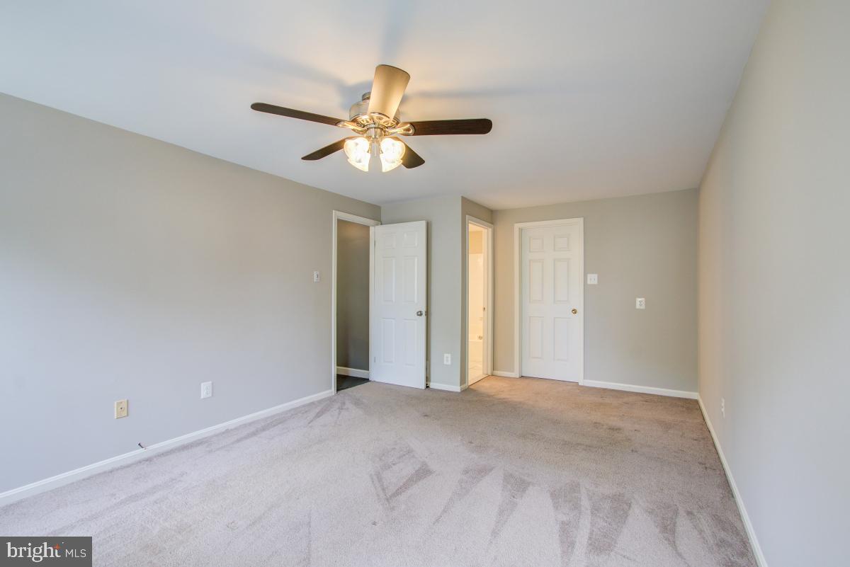 957 Pointer Ridge Drive Gaithersburg, MD 20878 - Photo 28 of 57