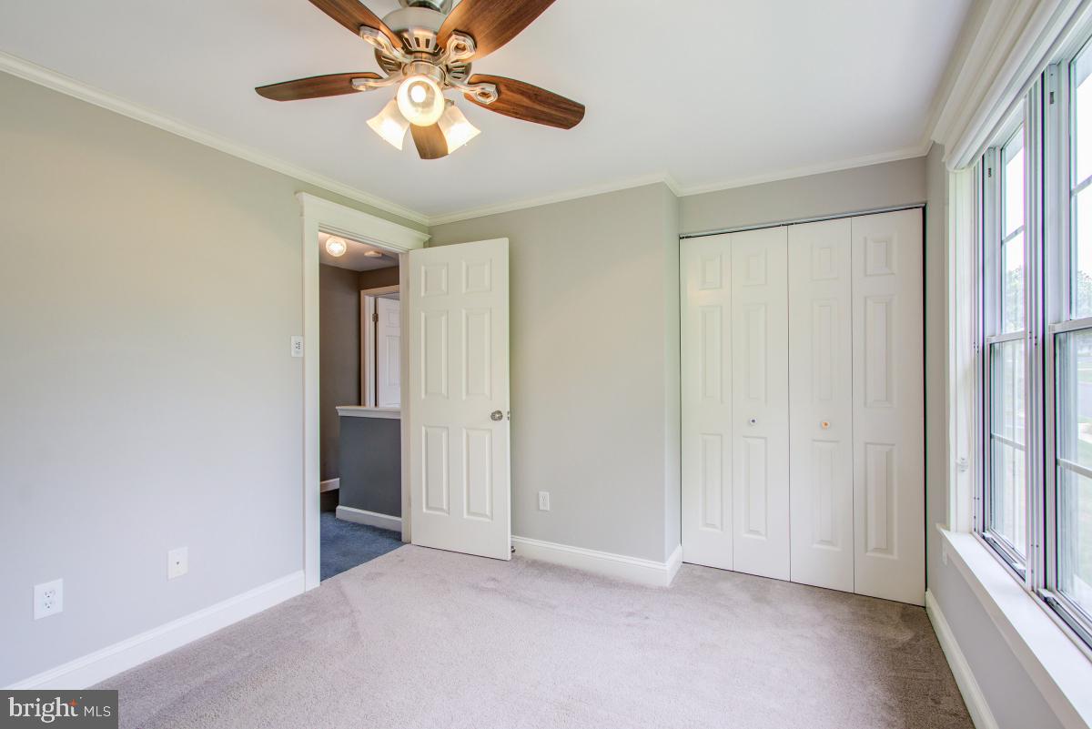 957 Pointer Ridge Drive Gaithersburg, MD 20878 - Photo 32 of 57