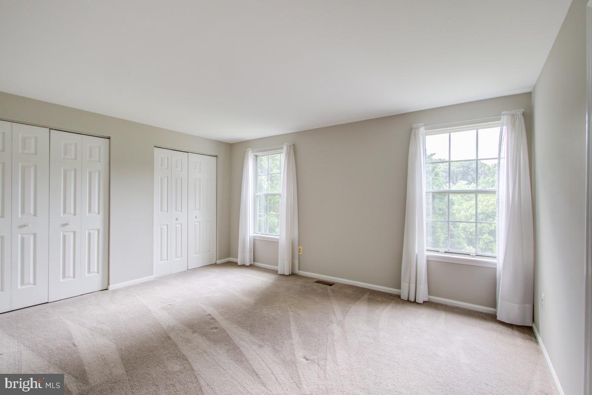 957 Pointer Ridge Drive Gaithersburg, MD 20878 - Photo 33 of 57