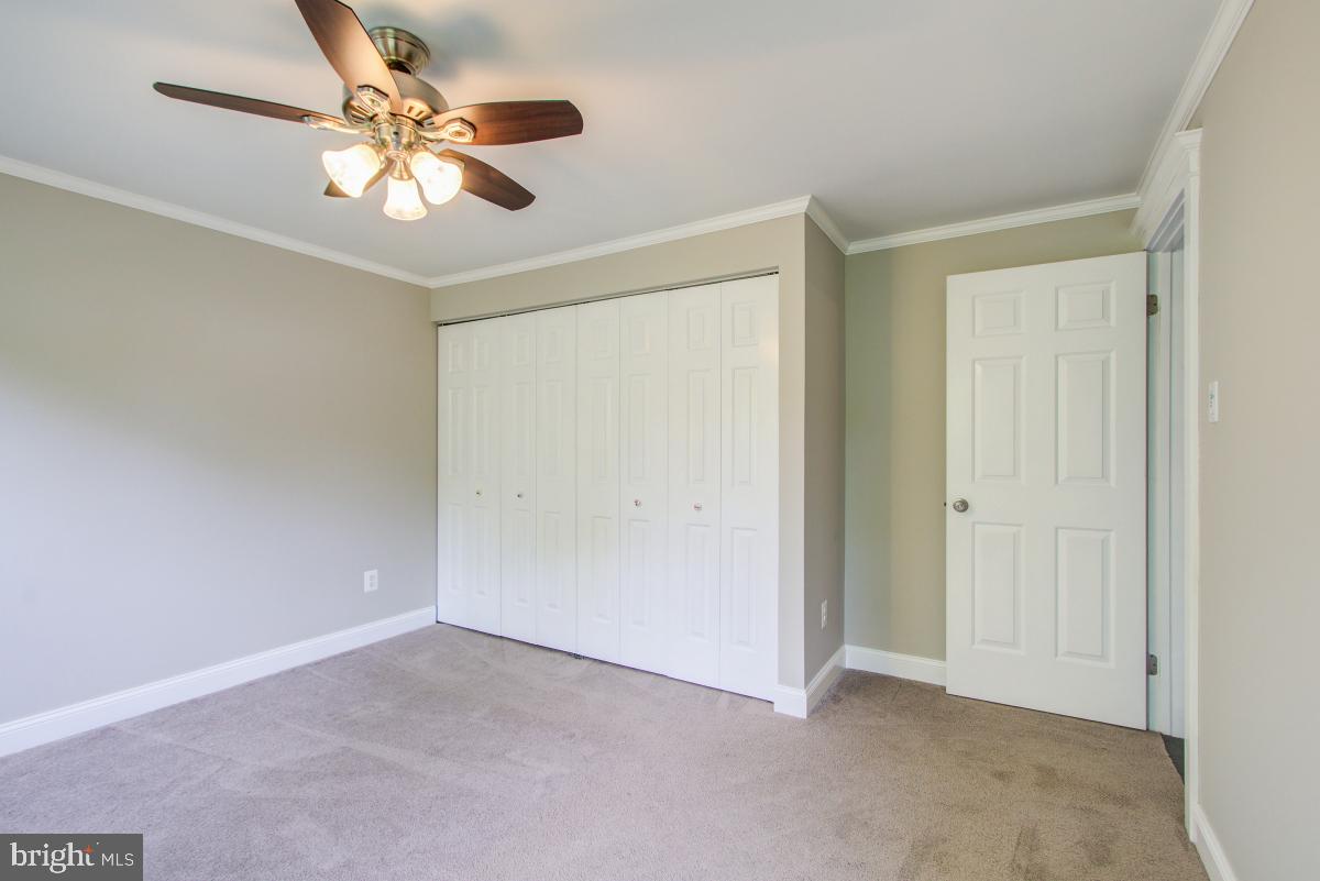 957 Pointer Ridge Drive Gaithersburg, MD 20878 - Photo 40 of 57