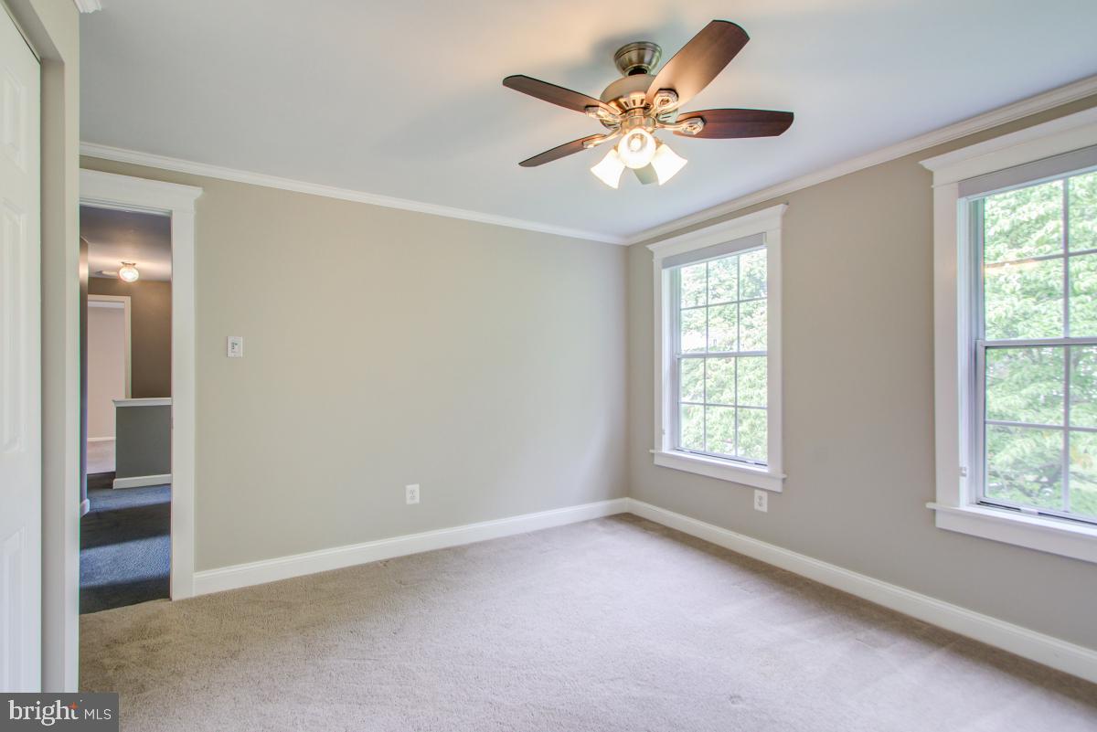 957 Pointer Ridge Drive Gaithersburg, MD 20878 - Photo 42 of 57
