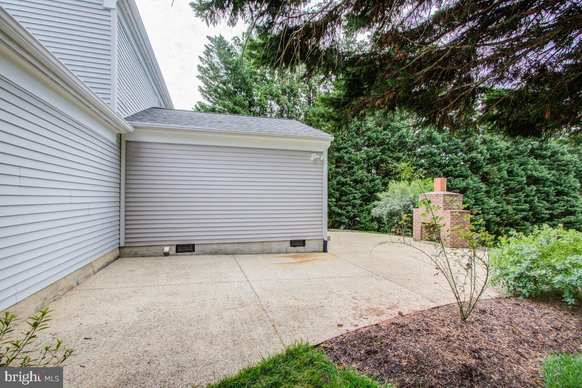 957 Pointer Ridge Drive Gaithersburg, MD 20878 - Photo 48 of 57