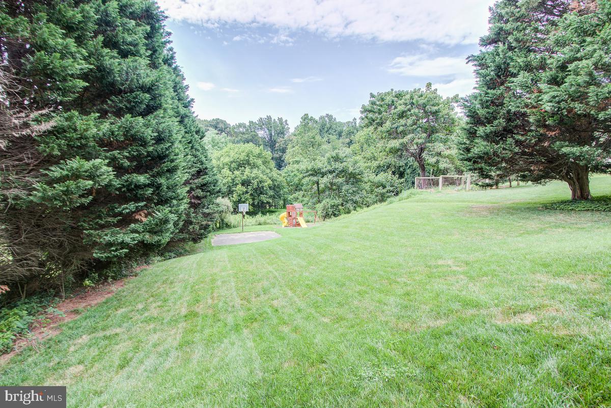 957 Pointer Ridge Drive Gaithersburg, MD 20878 - Photo 52 of 57
