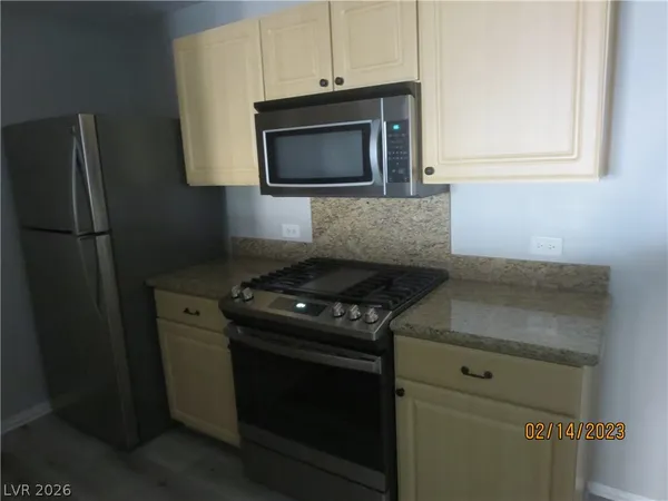 $1,395 | 8250 North Grand Canyon Drive, Unit 1030, Las Vegas, NV 89166
