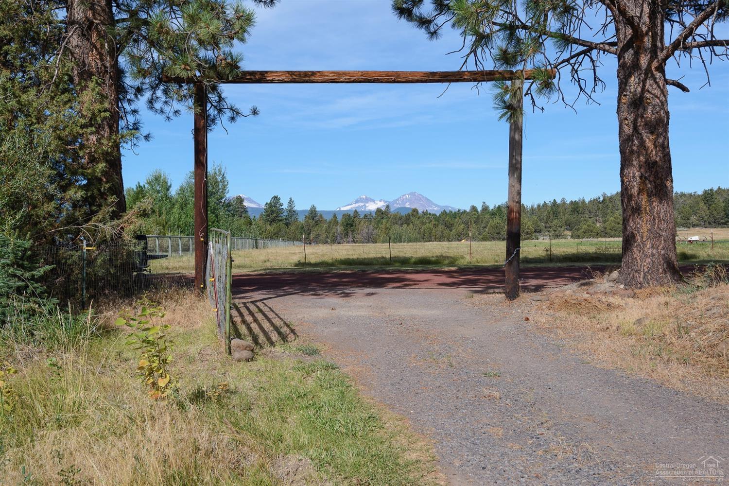 64460 Rock Springs Road Bend, OR 97703 - Photo 1 of 16 Primary Photo