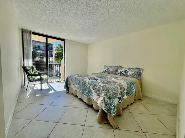 $189,000 | 3590 Blue Lake Drive, Unit 304, Pompano Beach, FL 33064
