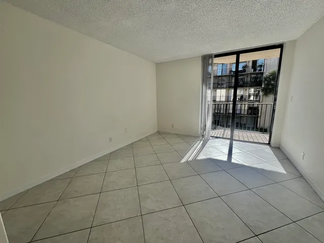 $189,000 | 3590 Blue Lake Drive, Unit 304, Pompano Beach, FL 33064