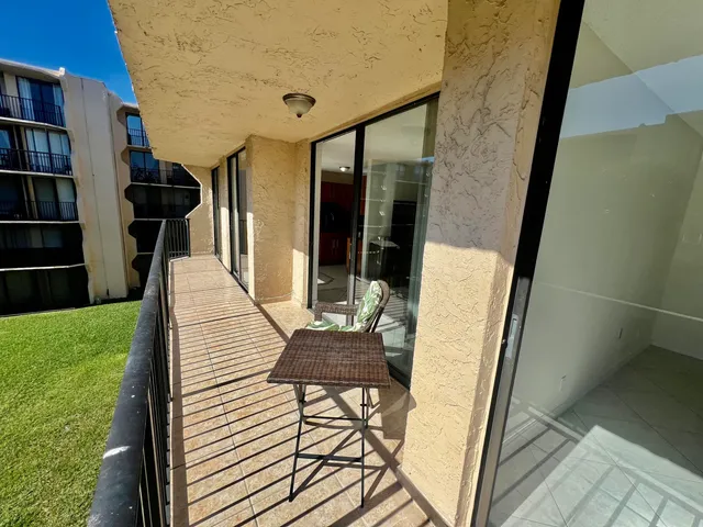 $189,000 | 3590 Blue Lake Drive, Unit 304, Pompano Beach, FL 33064