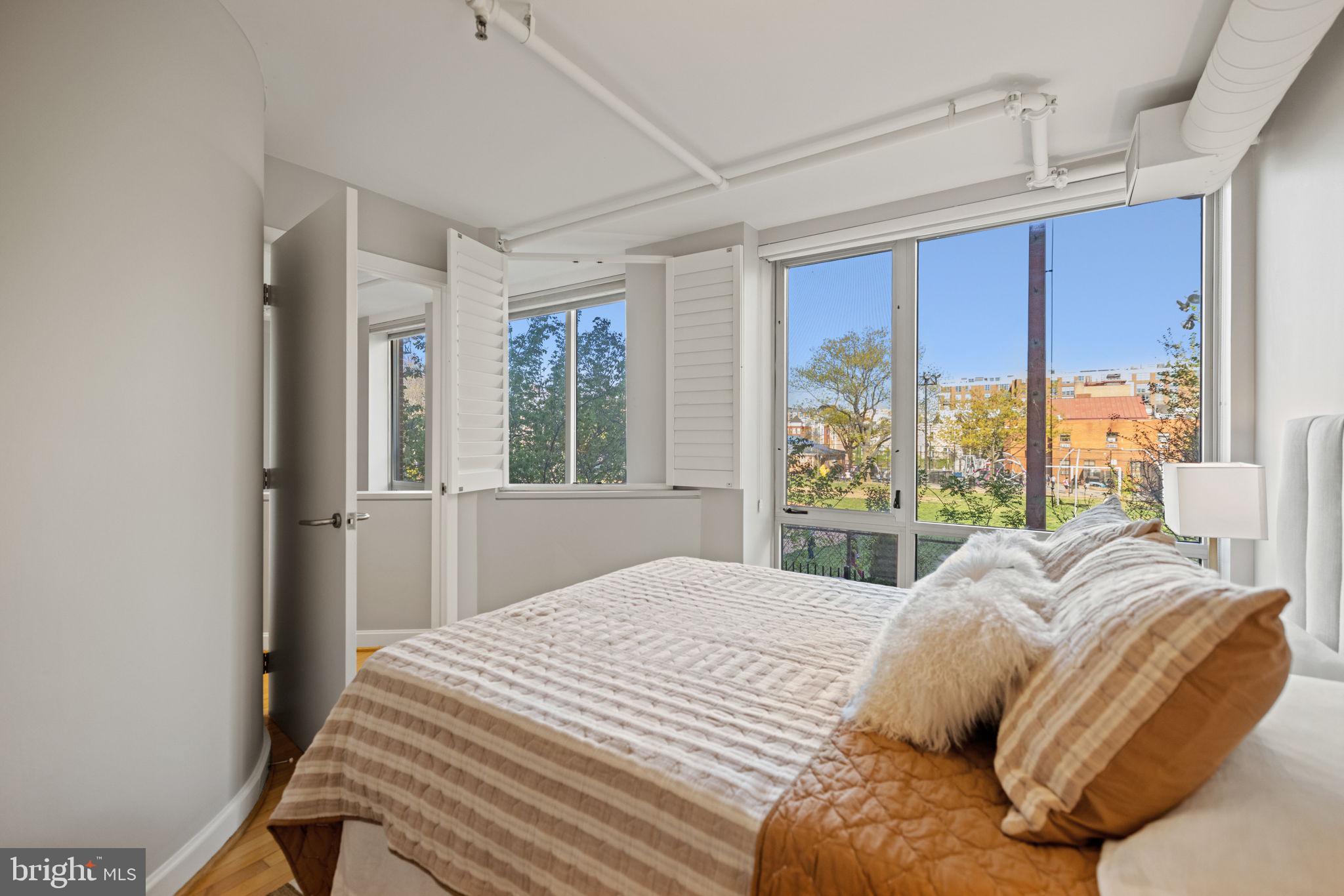 1390 V Street Northwest, Unit 112 Washington, DC 20009 - Photo 25 of 36