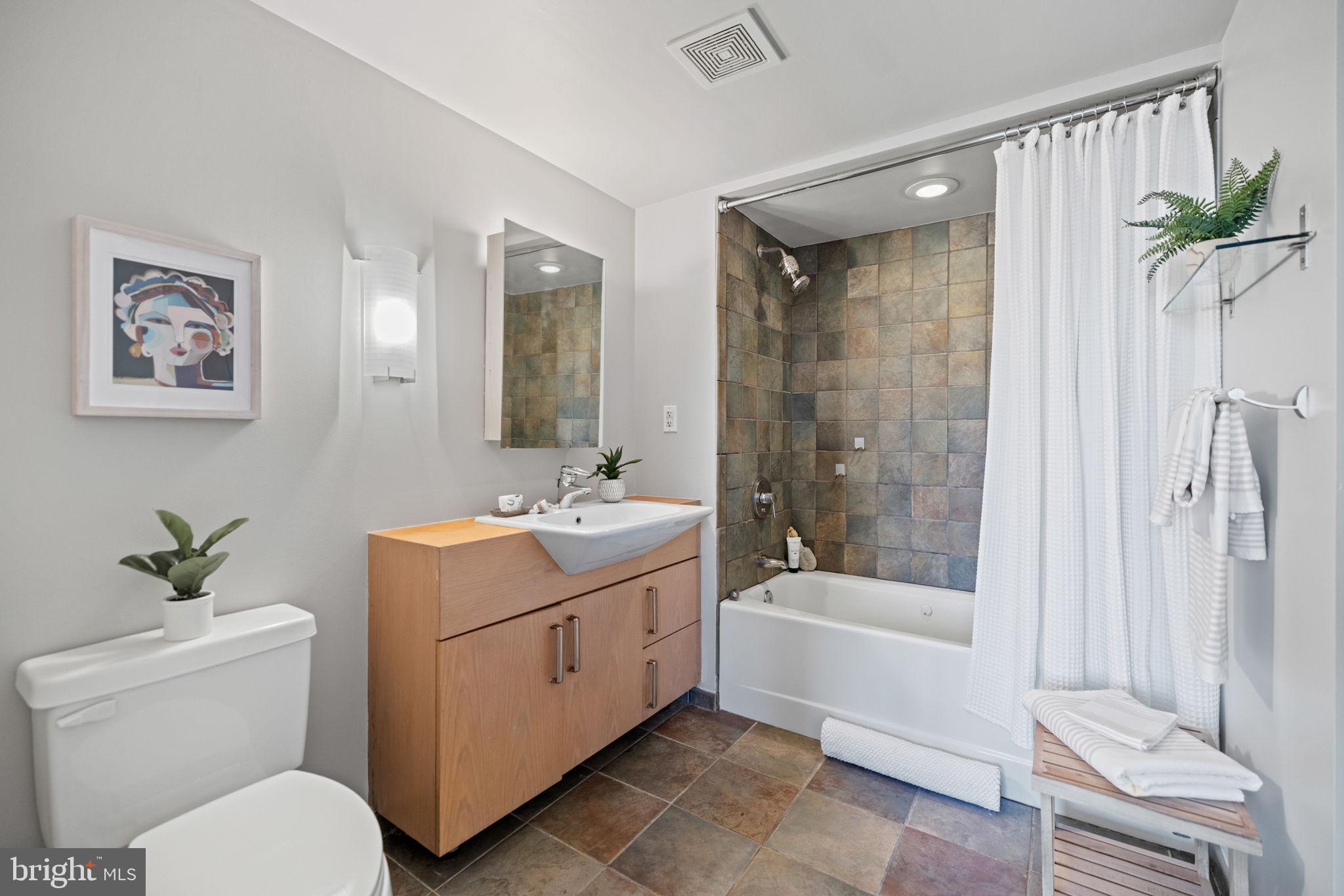 1390 V Street Northwest, Unit 112 Washington, DC 20009 - Photo 27 of 36