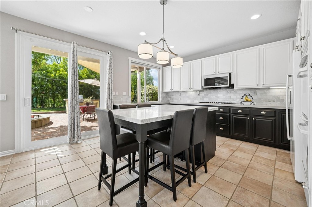 26044 Bates Place Stevenson Ranch, CA 91381 - Photo 18 of 75
