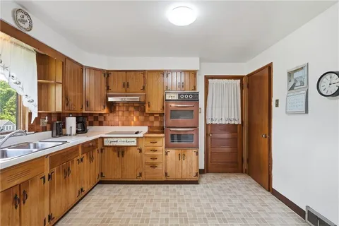 $284,900 | 505 Fannie St Extension, McDonald, PA 15057