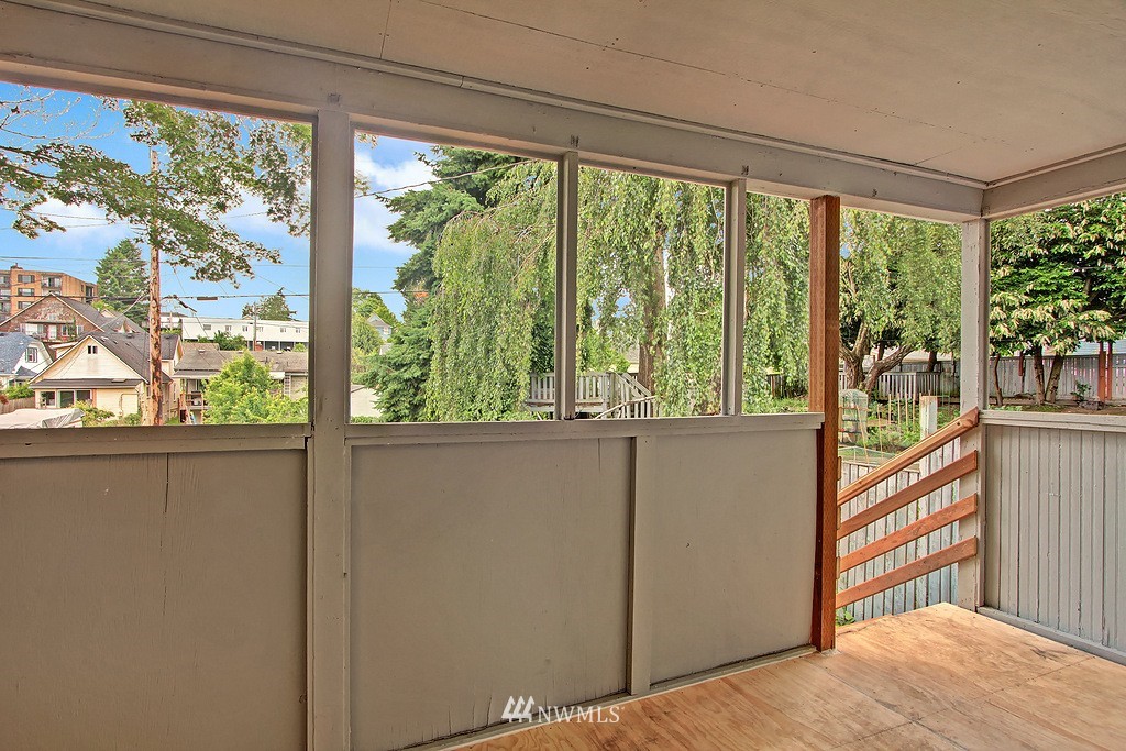 3406 Rockefeller Avenue Everett, WA 98201 - Photo 8 of 9 a view of a room that has a large window