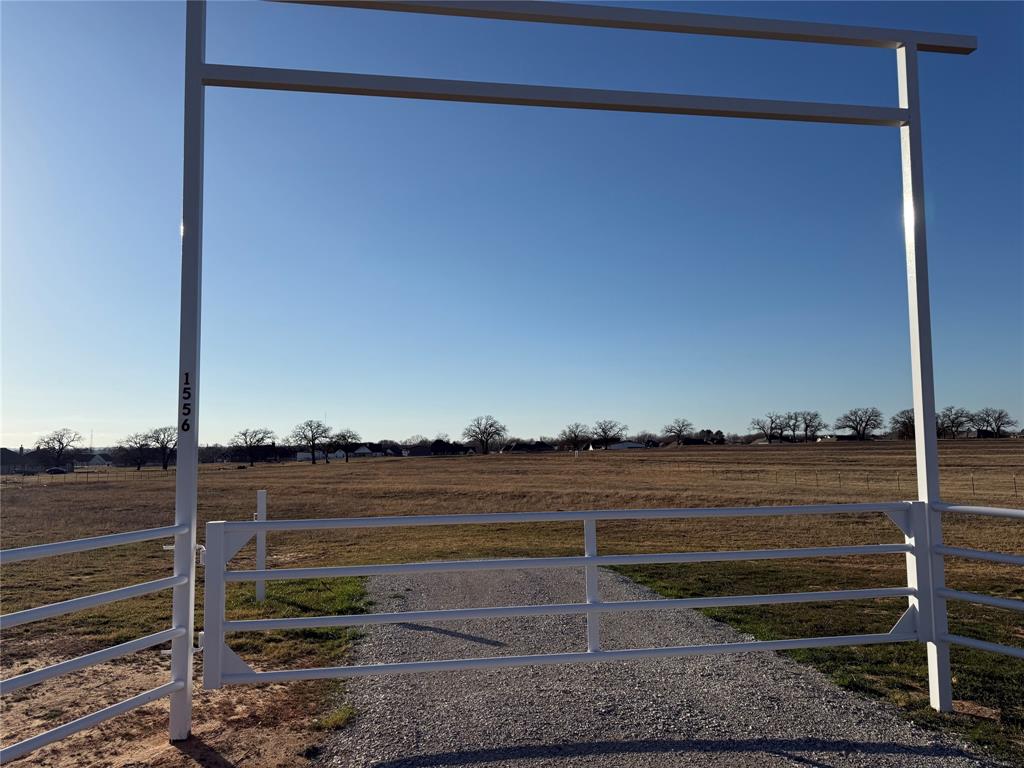 1556 Thomas Road Springtown, TX 76082 - Photo 4 of 6