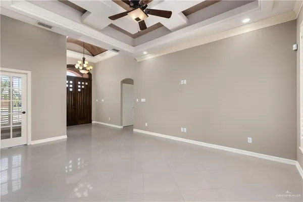 $1,950 | 913 Bunker Avenue, Edinburg, TX 78542