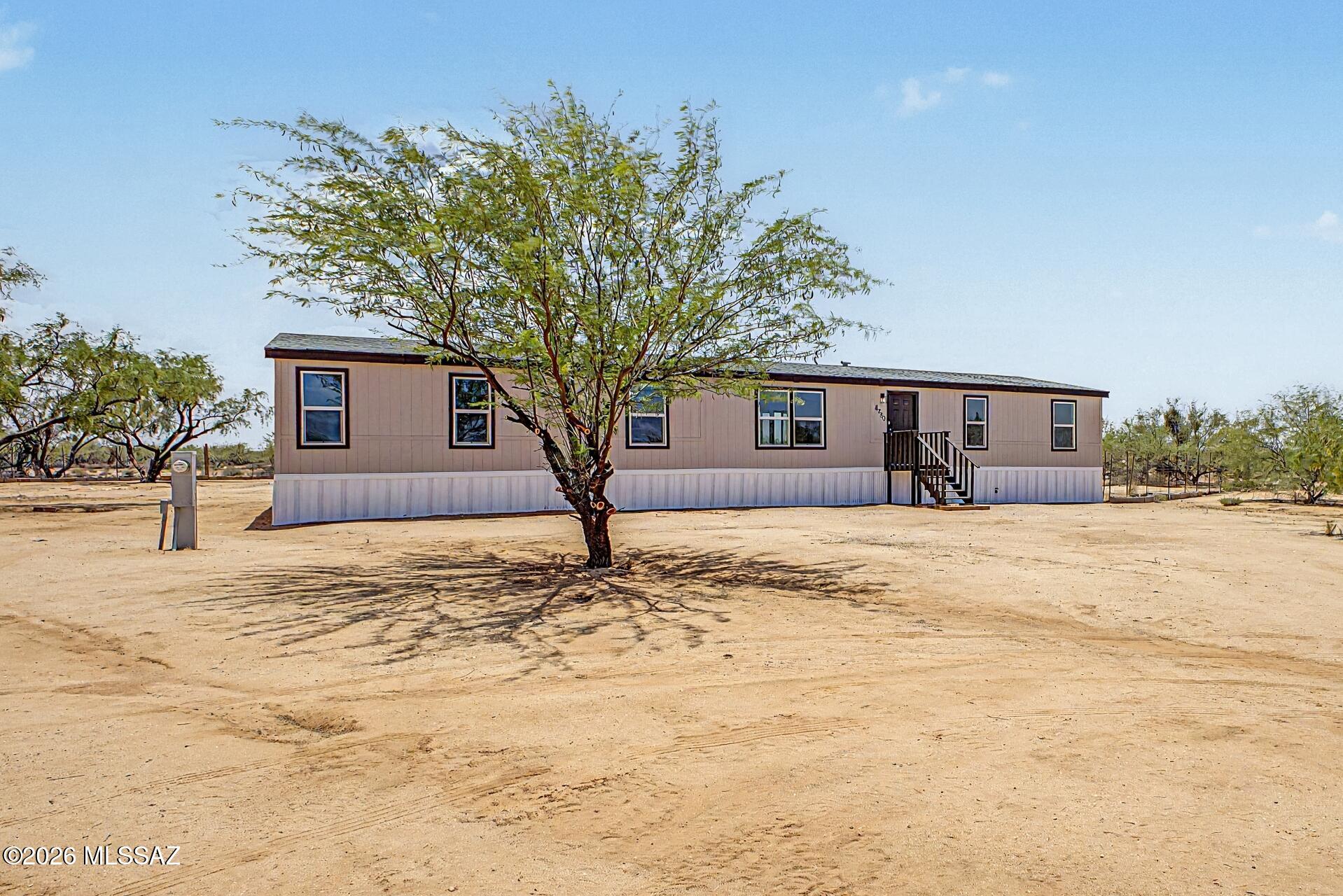 8250 South Marstellar Road Tucson, AZ 85736 - Photo 5 of 41