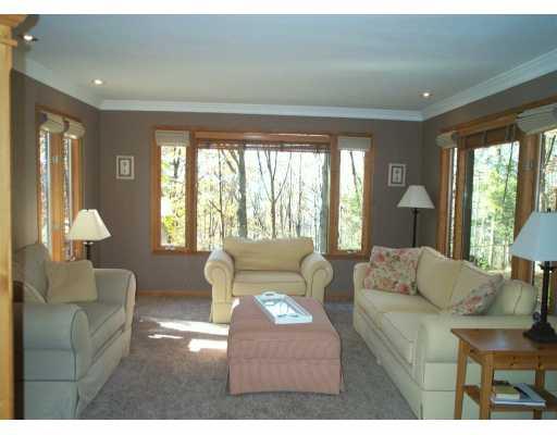 129 Martin Road Pittsburgh, PA 15237 - Photo 2 of 8 Den/Family/Great Room.