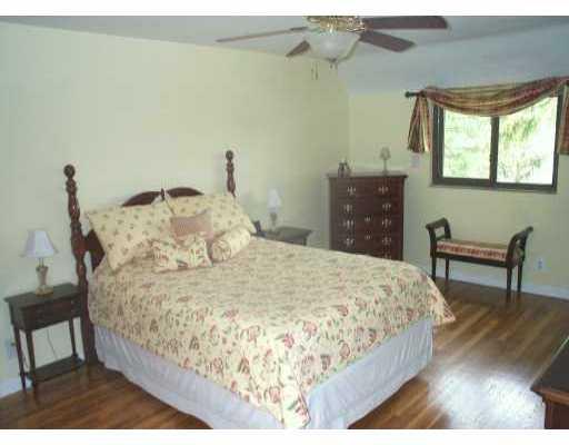 129 Martin Road Pittsburgh, PA 15237 - Photo 5 of 8 Master Bedroom.
