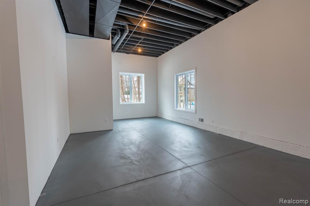 9033 Deerwood Road Clarkston, MI 48348 - Photo 53 of 56 Gallery Image 53