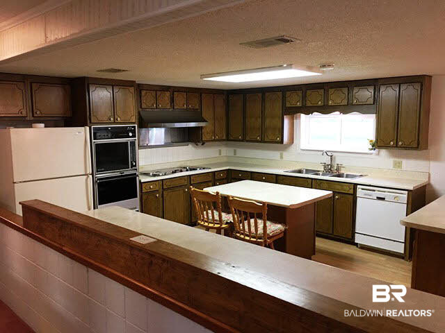 23220 McPhillips Road Loxley, AL 36551 - Photo 7 of 29 Kitchen