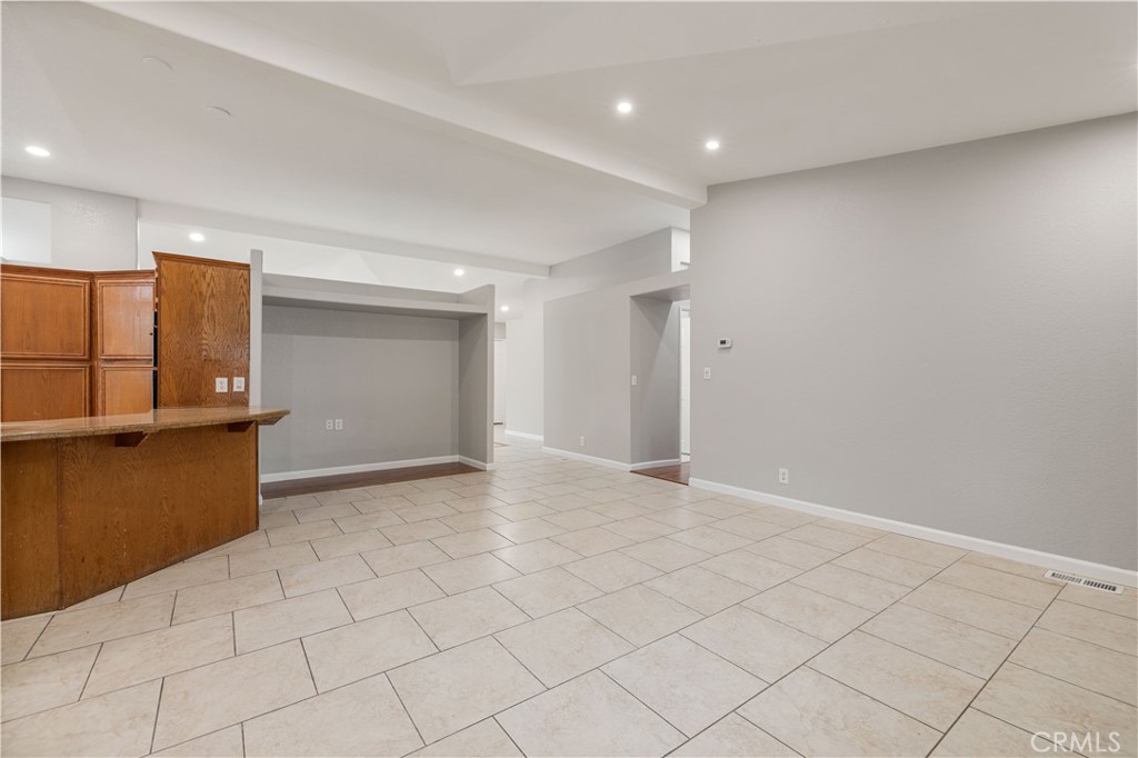 15608 Tierra Rejada Road Moorpark, CA 93021 - Photo 13 of 34