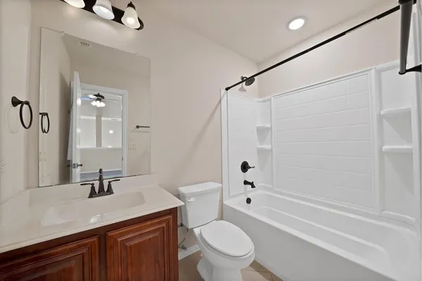 $3,000 | 207 Arborside Drive, Waxahachie, TX 75165