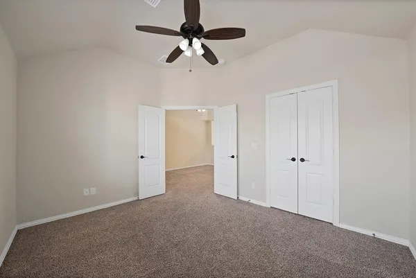 $3,000 | 207 Arborside Drive, Waxahachie, TX 75165