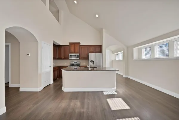 $3,000 | 207 Arborside Drive, Waxahachie, TX 75165