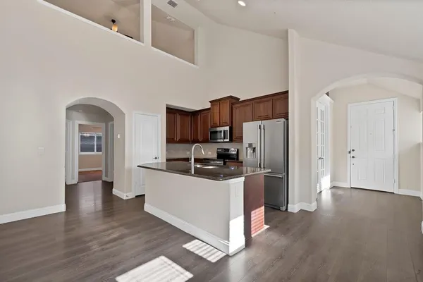 $3,000 | 207 Arborside Drive, Waxahachie, TX 75165