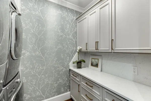 $3,900,000 | 923 Little Darby Lane, Suwanee, GA 30024